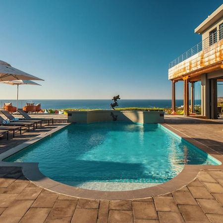 Sky Villa Boutique Hotel By Raw Africa Collection Plettenberg Bay Exterior foto The pool at the Cape Town edition
