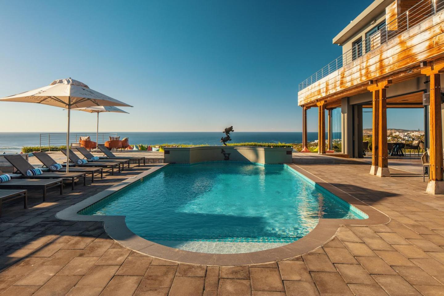 Sky Villa Boutique Hotel By Raw Africa Collection Plettenberg Bay Exterior foto The pool at the Cape Town edition