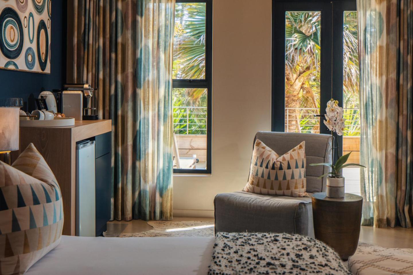 Sky Villa Boutique Hotel By Raw Africa Collection Plettenberg Bay Exterior foto A room at the hotel