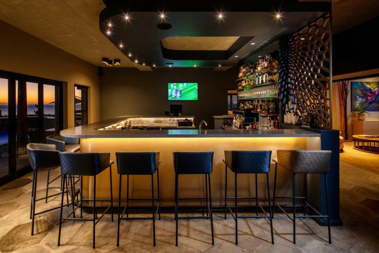 Sky Villa Boutique Hotel By Raw Africa Collection Plettenberg Bay Exterior foto The bar at the 101 Sky Lounge