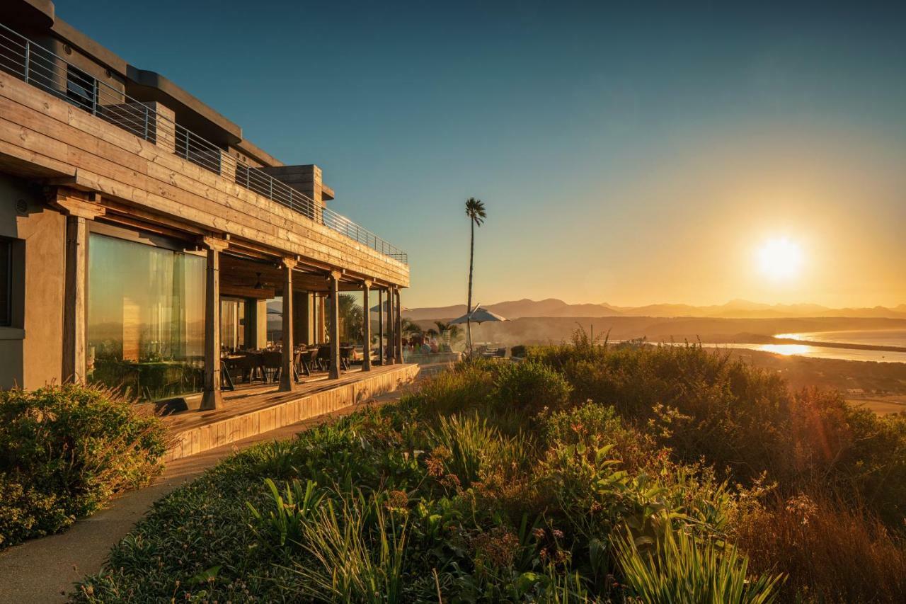 Sky Villa Boutique Hotel By Raw Africa Collection Plettenberg Bay Exterior foto Sunset at the Hotel
